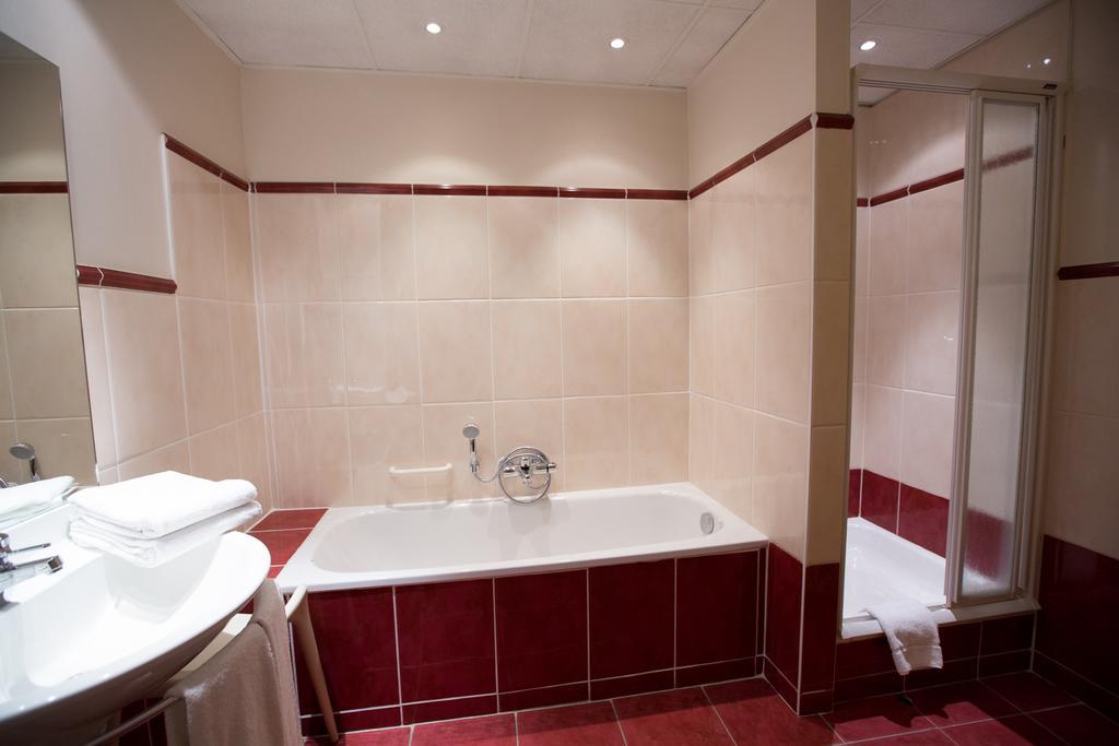 Albion Hotel Ипр Экстерьер фото