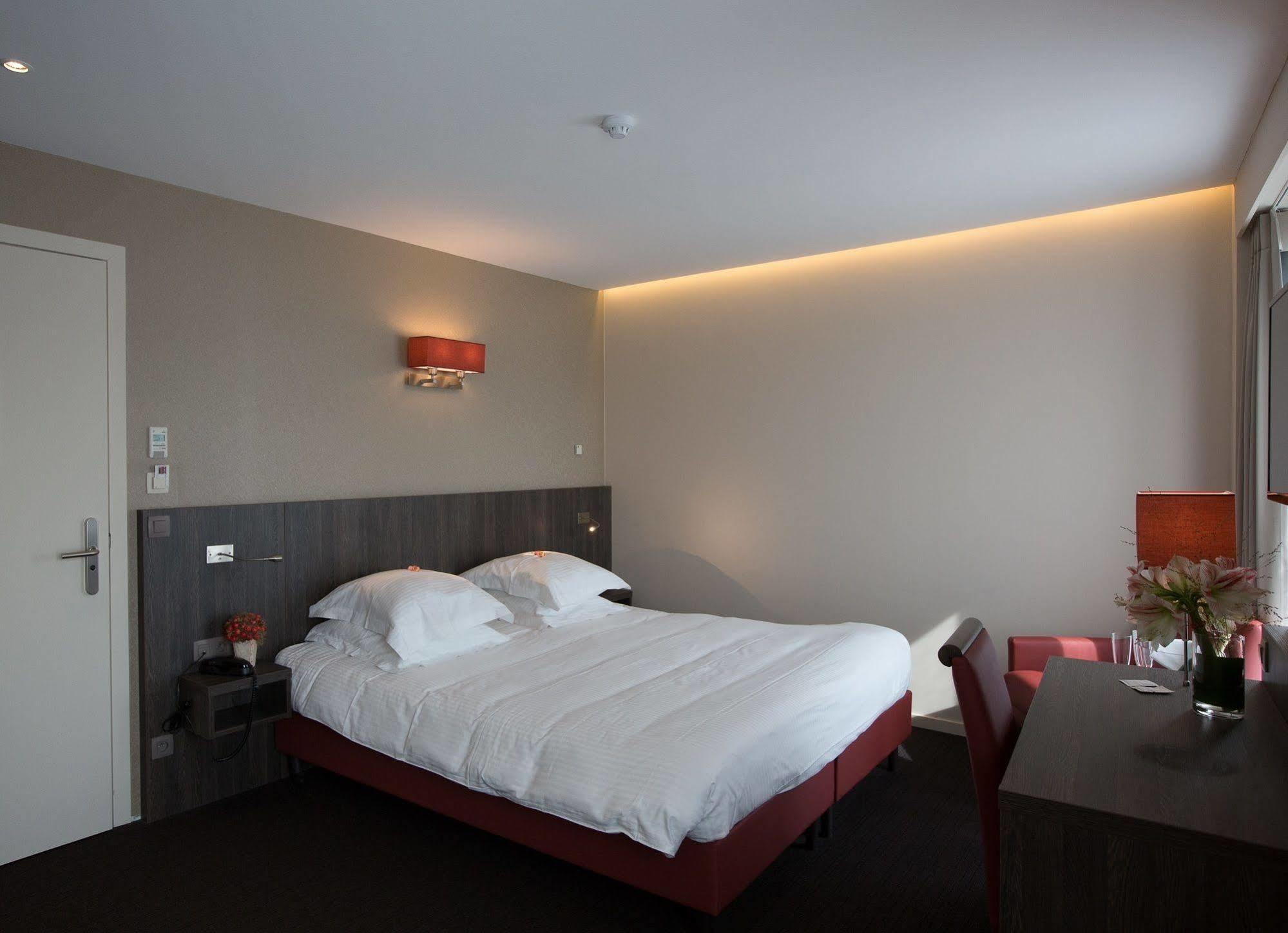 Albion Hotel Ипр Экстерьер фото