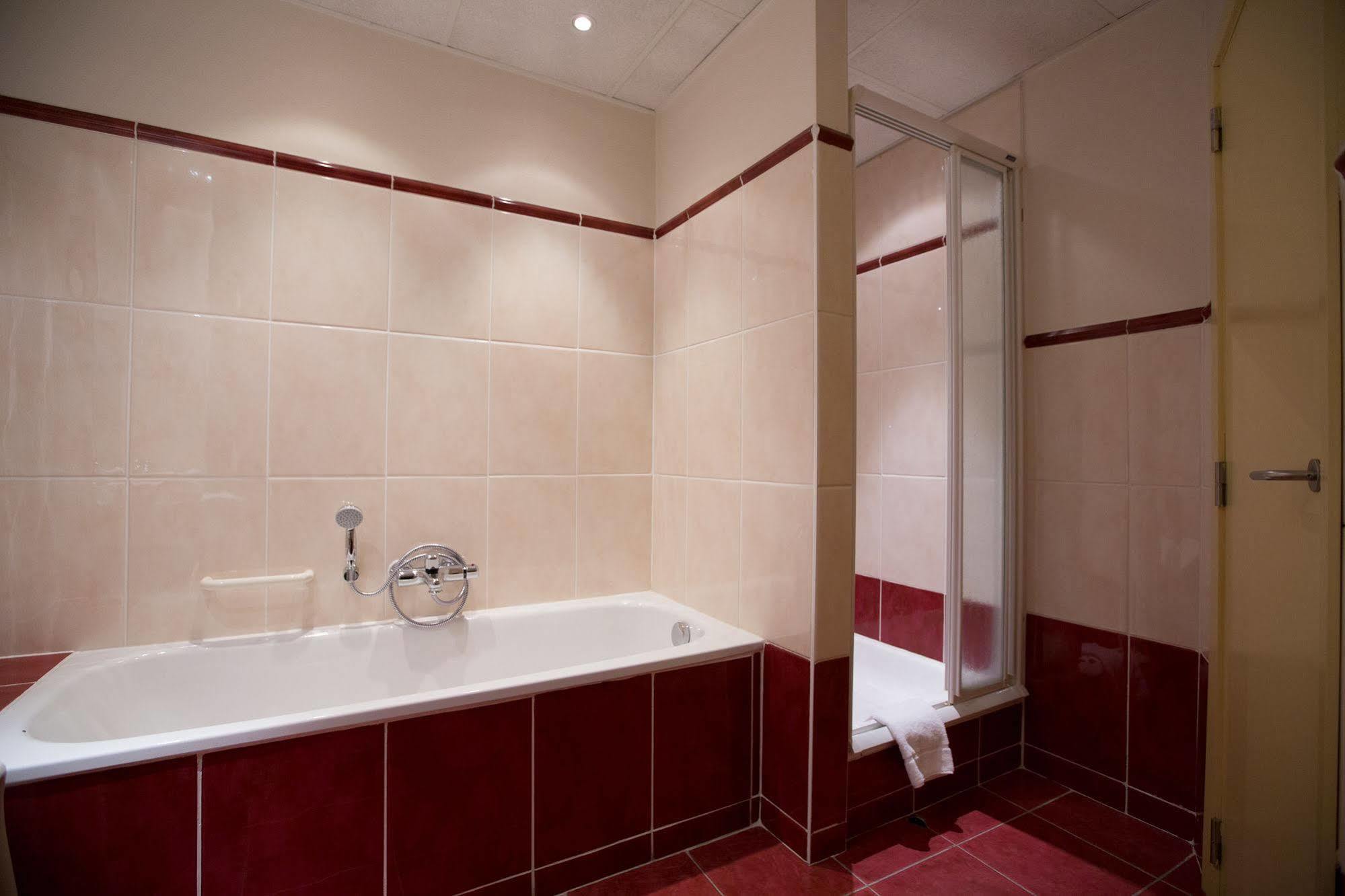 Albion Hotel Ипр Экстерьер фото